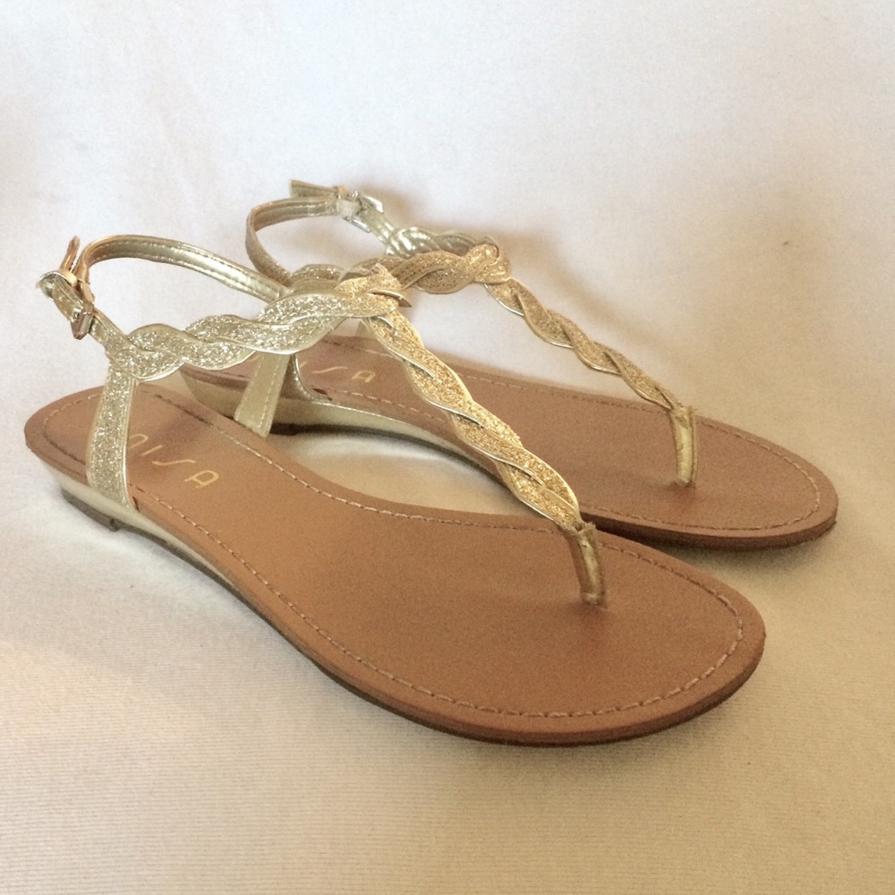 Women’s Unisa Gold Glitter Thong Sandals Low 7M
